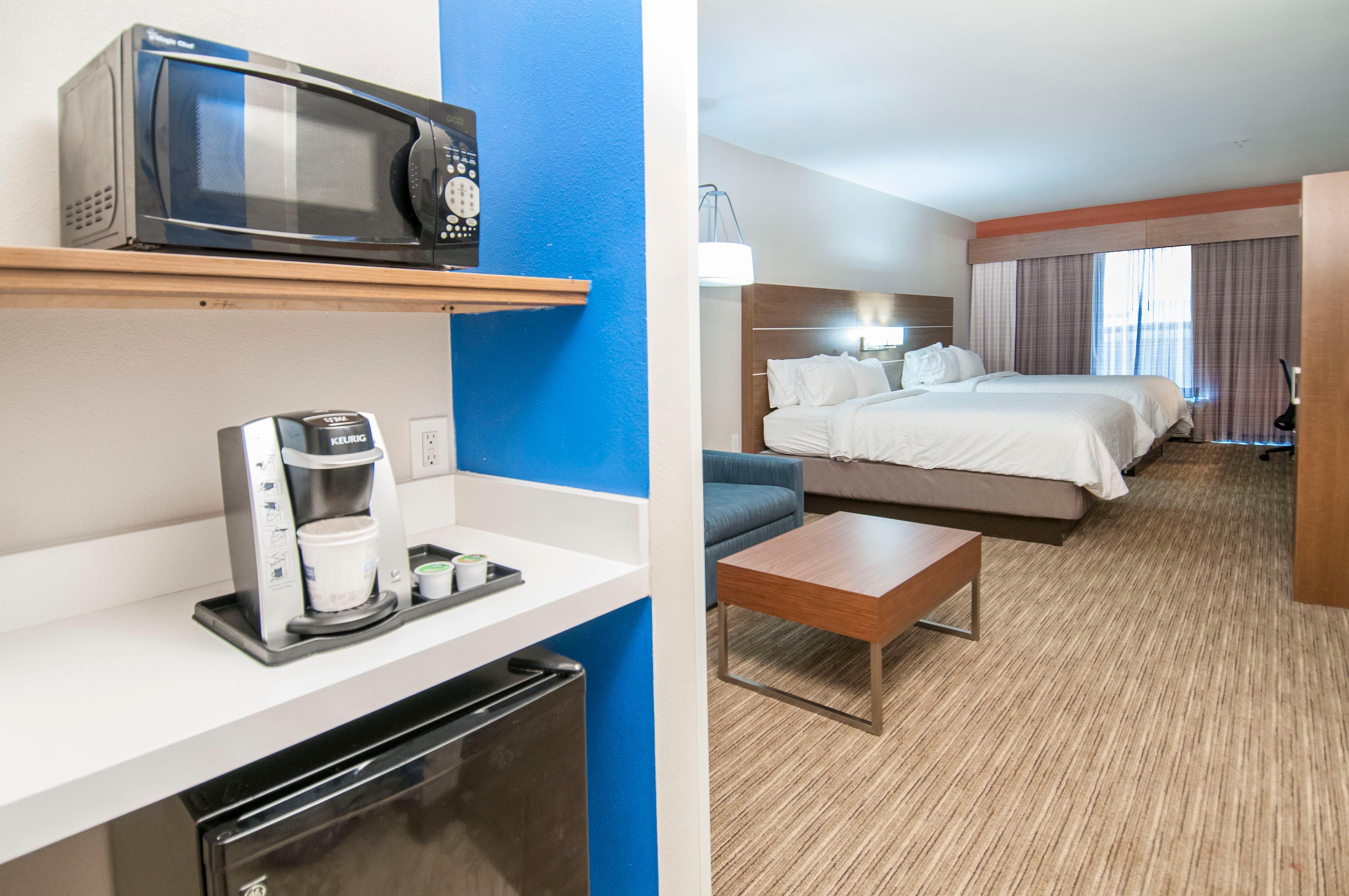 Holiday Inn Express Hotel & Suites Biloxi- Ocean Springs By Ihg Exterior photo